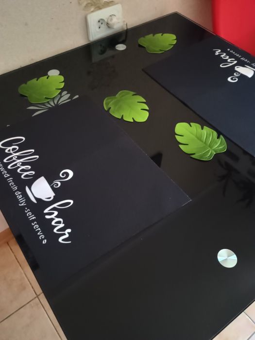 Продам стол для кухни.