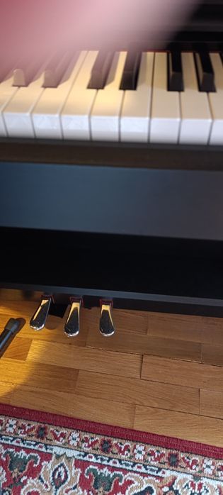 piano elétrico Yamaha Arius ydp 143