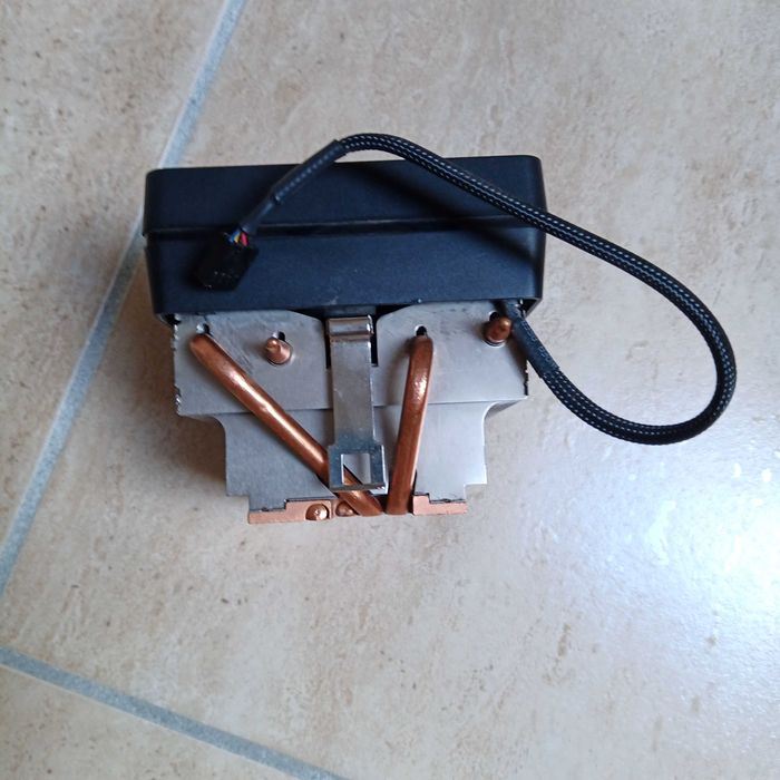 CPU Cooler/dissipador AMD Wraith Prism