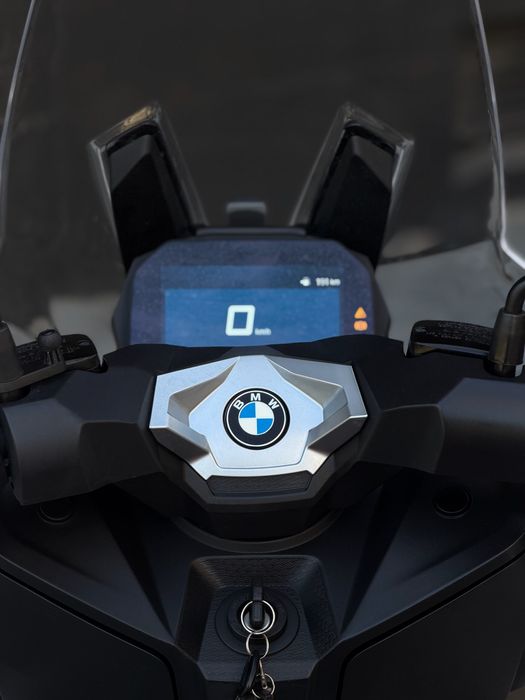 BMW C400X - Oportunidade! 7.900kms!