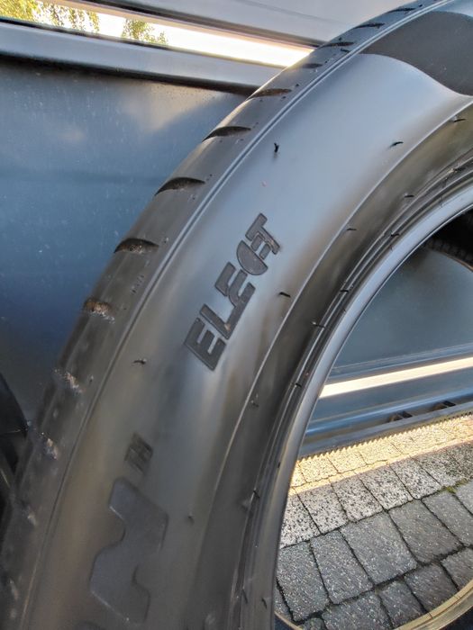 255/50/19 Pirelli lato nowe
