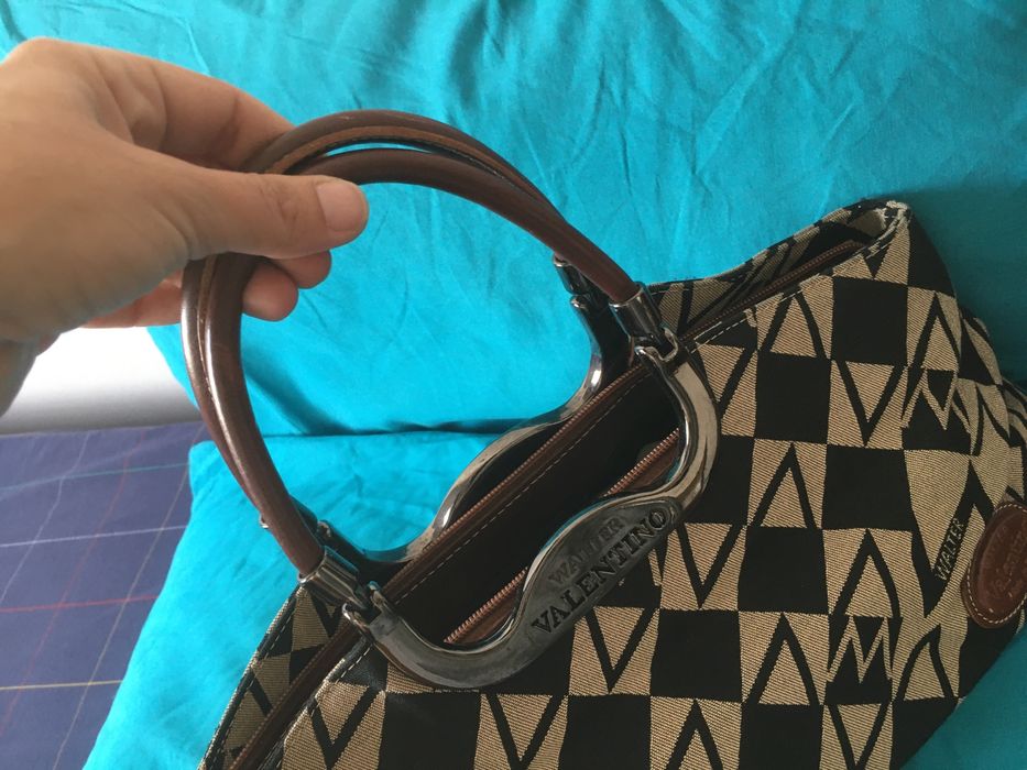 Mala Valentino - preta / bege e castanha