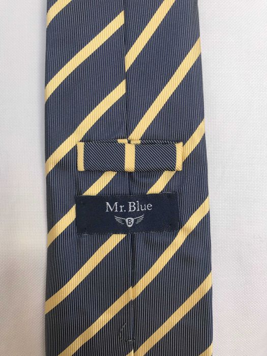 Gravatas em excelente estado