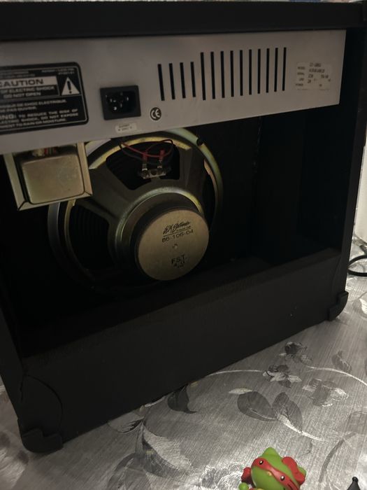 Crate GX-20R, um amplificador de guitarra de 20 W