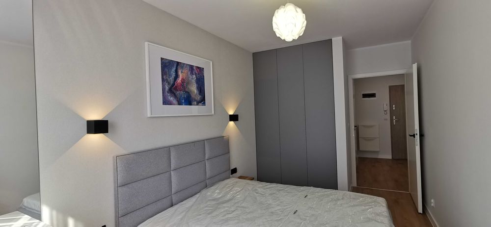 Wynajmę piękne mieszkanie 40 m2 dwa pokoje + 40 m2 taras na I piętrze