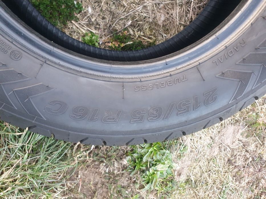 Opony letnie 215/65/ R16C do busa vivaro trafic primastar