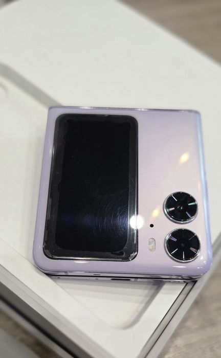 Oppo Find N2 Flip