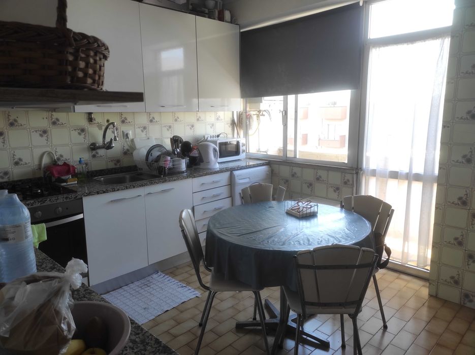 quarto em apartamento t3