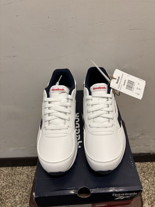 Sapatilhas Reebok.