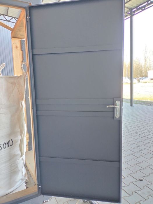 Вуличні вхідні металеві двері