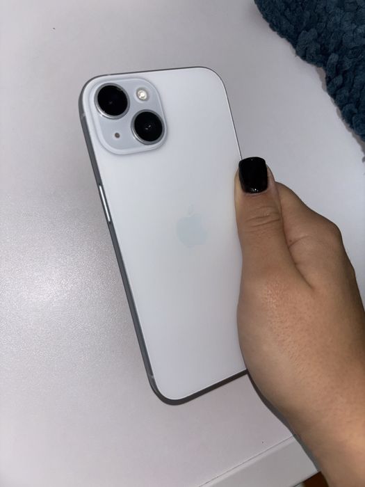 iPhone 15.