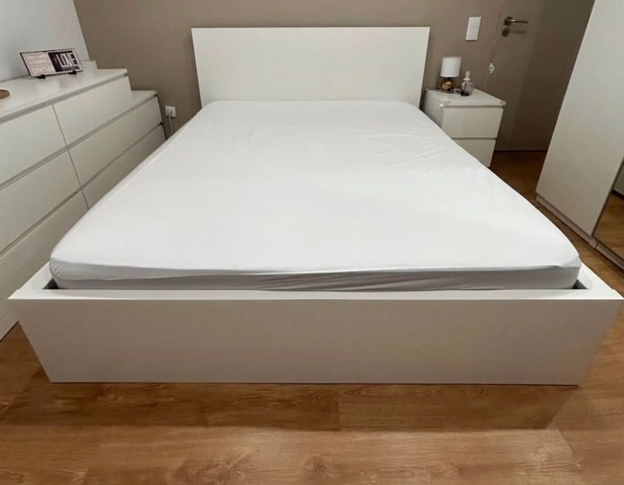 Cama Malm Ikea c/ 4 gavetas