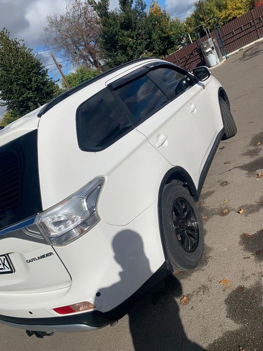 Терміново продається Авто  Mitsubishi Outlander 2014 рік
