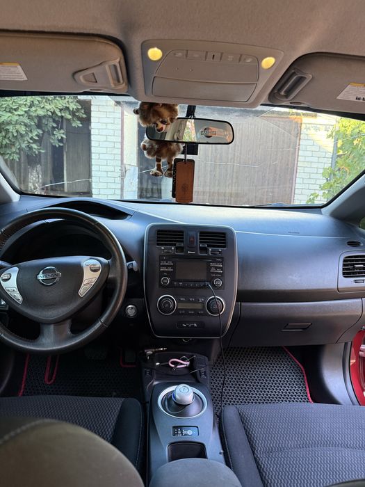 Nissan LEAF 2015