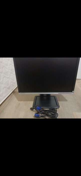 monitor HP Compaq LA2205wg