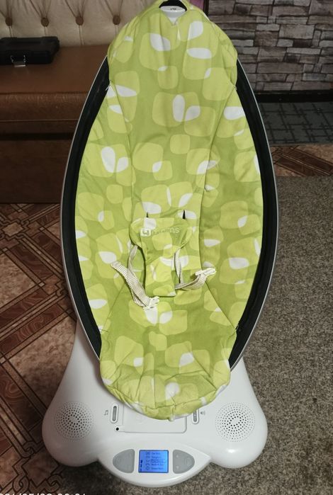 Заколисуючий центр, гойдалка,качеля, шезлонг  4moms