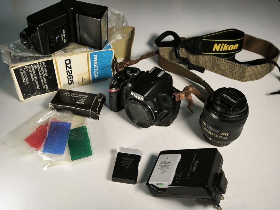 Kit - Nikon D3200 + Nikkor 40mm 2.8 + Flash Praktica dz265