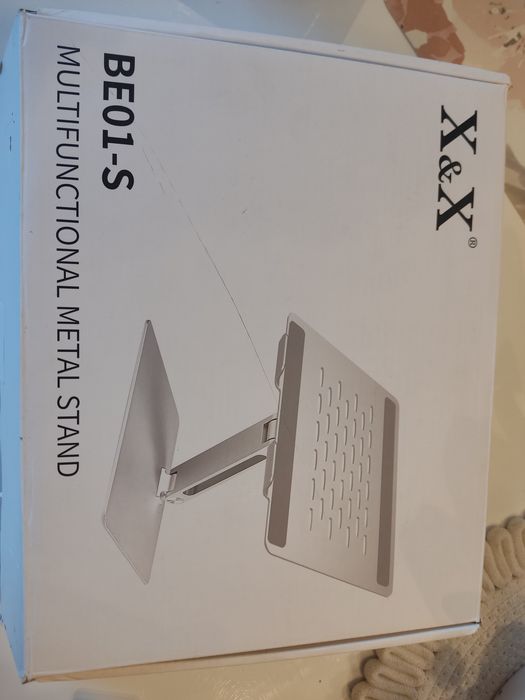 Ergonomiczny regulowany stojak do laptopa