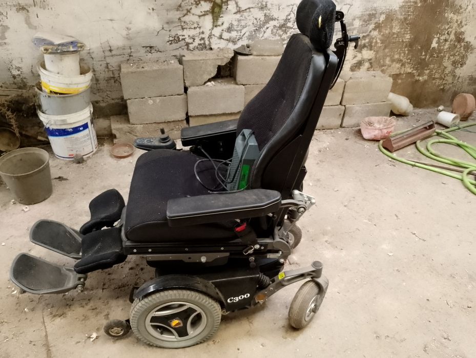 Cadeira de rodas Permobil C300