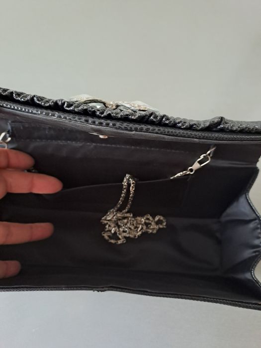Продам клатч чорного кольру