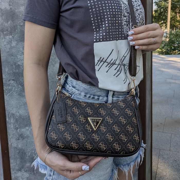 Жіноча сумка Guess / Кросбоді екошкіра /  базова сумочка гес