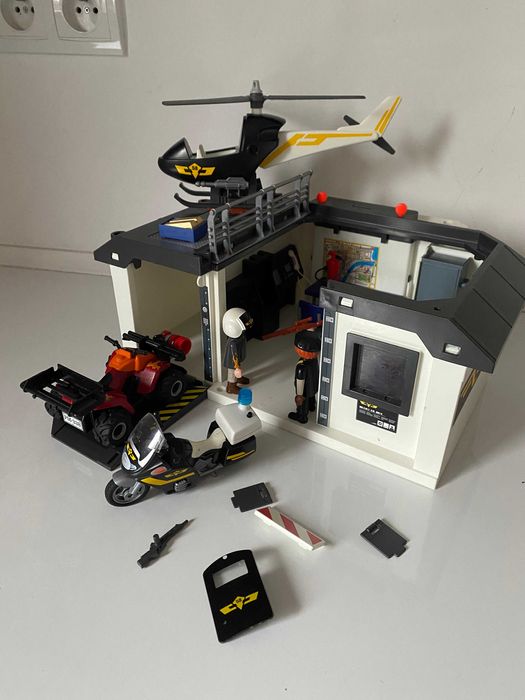Playmobil policja posterunek kład motor i helikopter