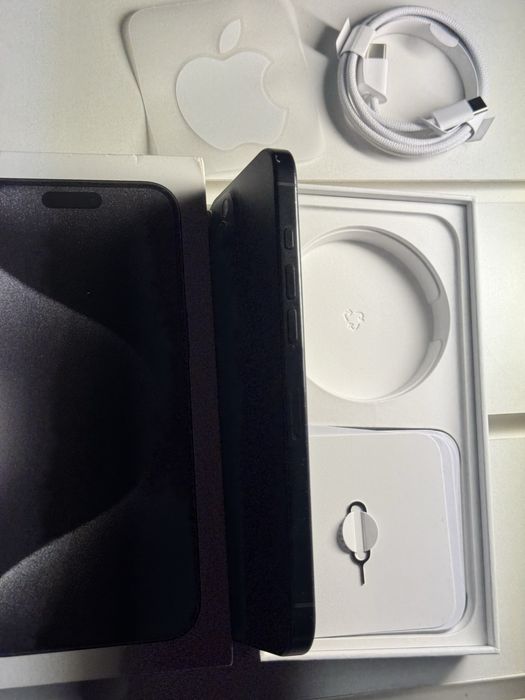 Продам телефон айфон - Iphone 16 Pro Max 256ГБ