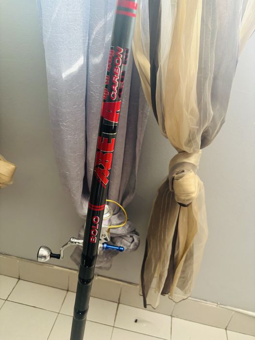 Conjunto de 2 canas e 1 carreto