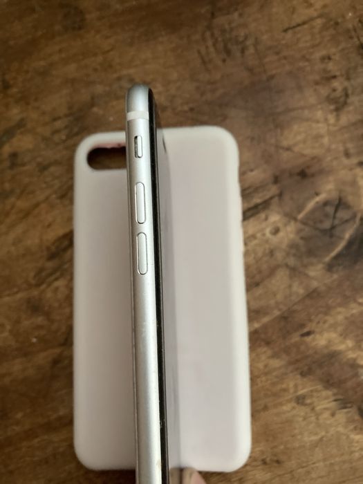 iPhone SE 3 2022 64Gb Neverlock