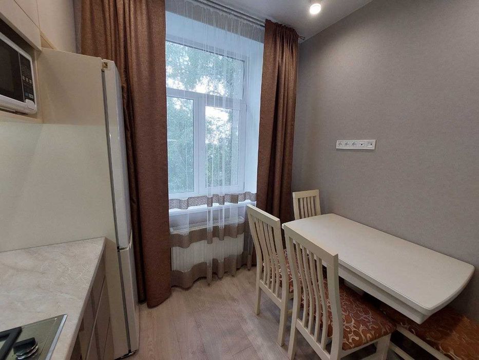 Продам квартиру с дизайнерским ремонтом  г.Змиев