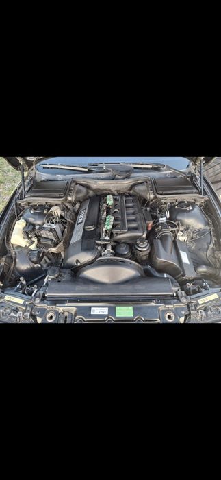 БМВ е39 528i 1999.