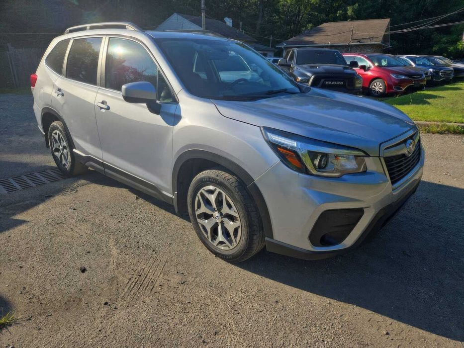 Subaru Forester Premium      2019