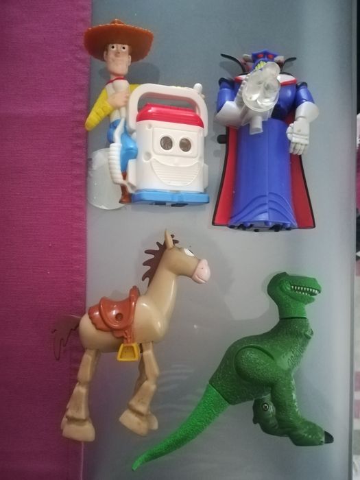 Bonecos/Figuras Disney