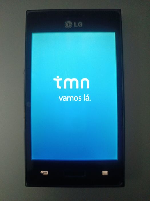 Telemóvel LG-E610 usado