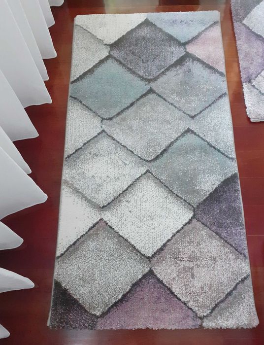 Dois tapetes MOMA novos 60x120 cm