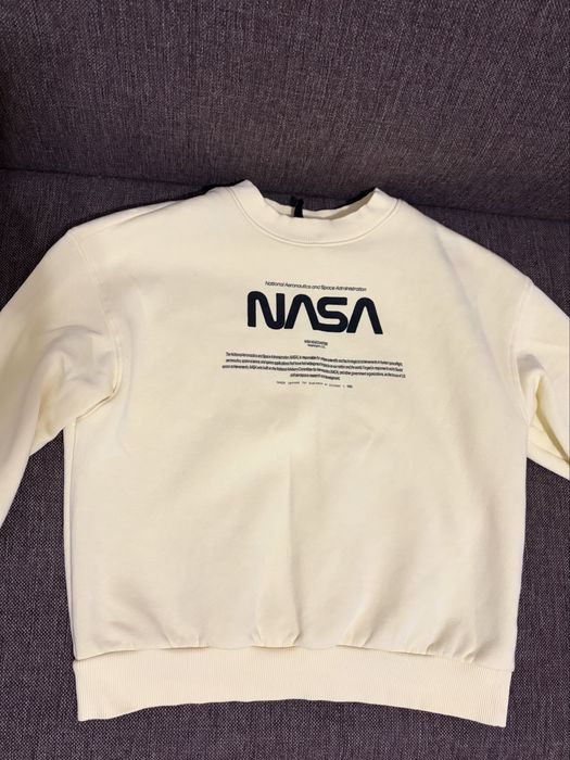 гарна кофтинка NASA
