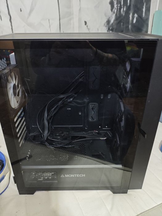 Caixa de PC quase nova
