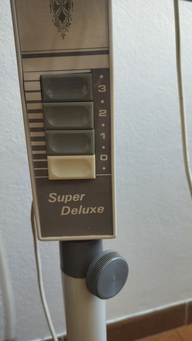 Ventilador de pé  marca telefac a funcionar