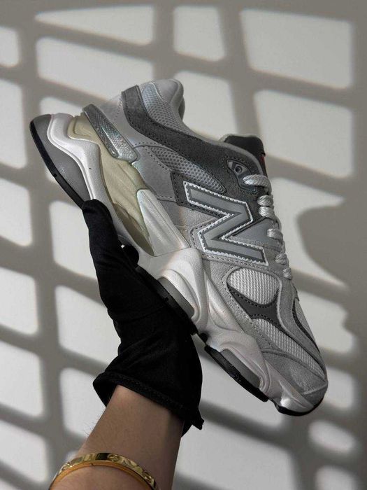 Чоловічі кросівки New Balance 9060 Grey White