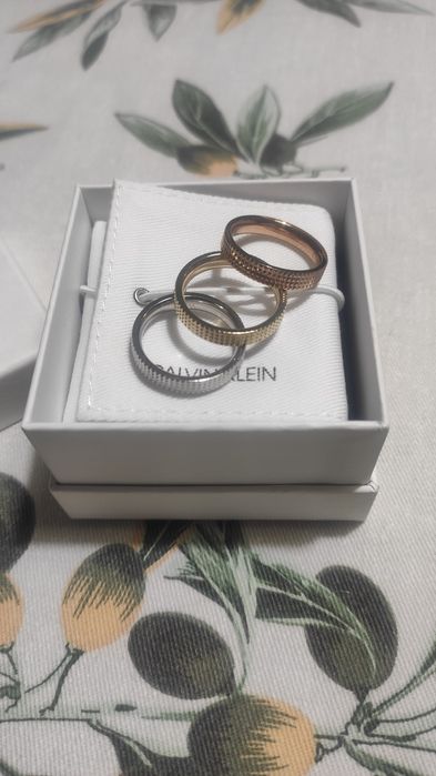 Conjunto 3 aneis Calvin Klein