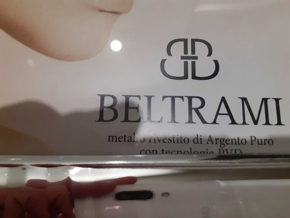 Escolha "aquela foto" e coloque neste passe par tout