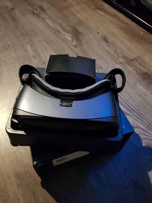 Samsung gear vr +controller