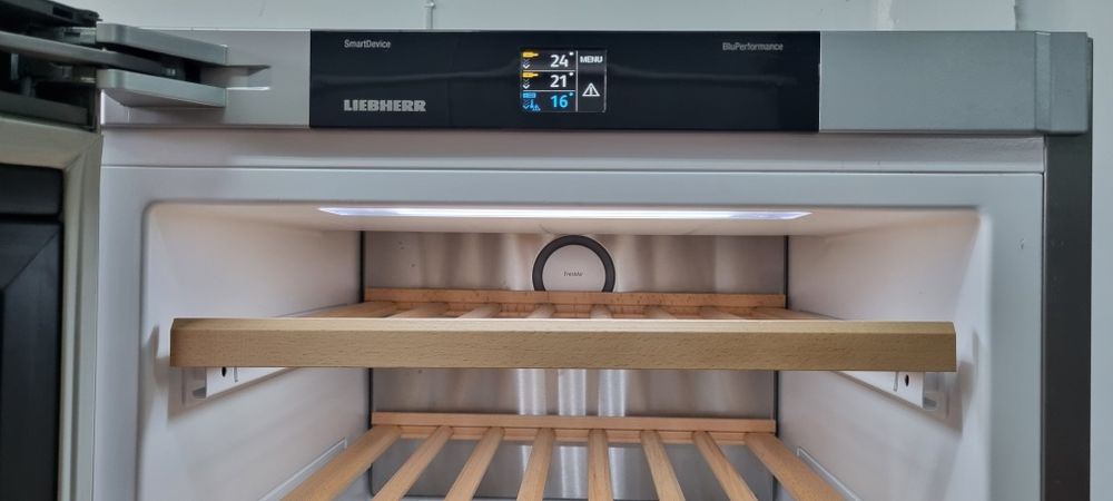 Винний холодильник Liebherr SWTNes4265