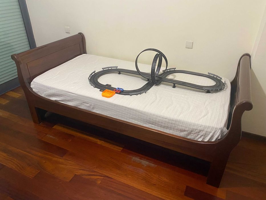 Cama solteiro + OFERTA colchão