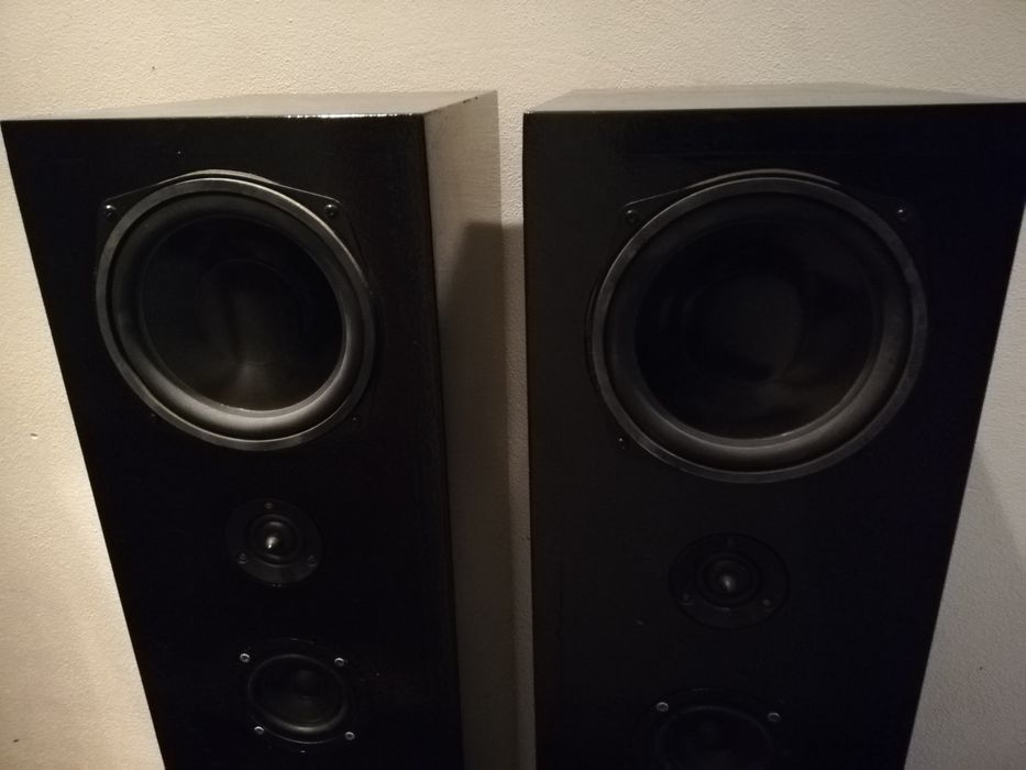 Colunas áudio Visaton e Vifa