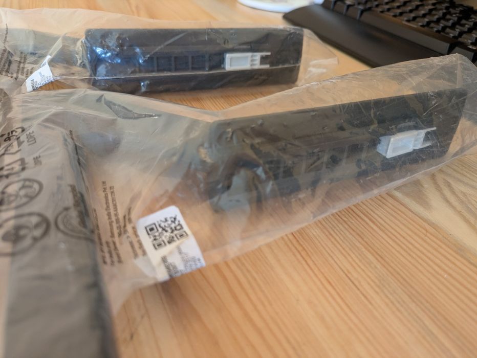 Ніжки-підставки для телевізора Samsung Q60CA