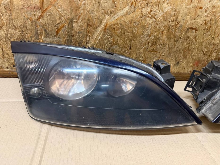 Передні фари Ford Mondeo III Форд Мондео 3 2000–2007