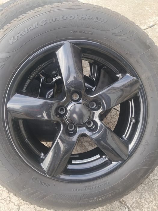Felgi aluminiowe z oponami zimowymi R16 5x108