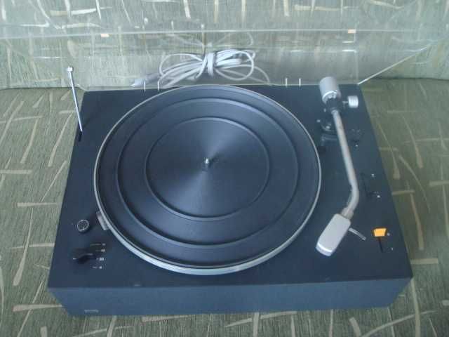 Продам проигрыватель пластинок Braun