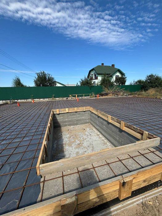 Будівництво будинків під ключ у Києві — від фундамента до даху